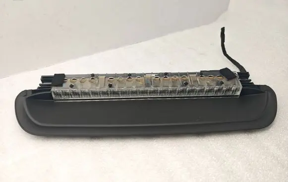 BMW 5 E60 E61 Third/center stoplight 6927017 229901
