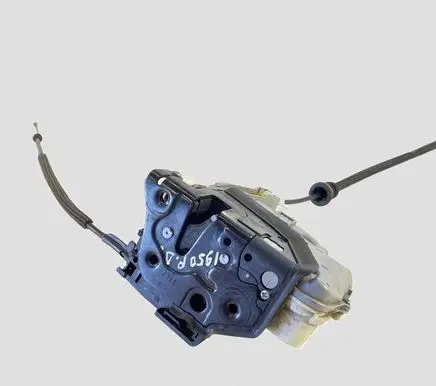 Volkswagen PASSAT B6 Front door lock 3C2837016A