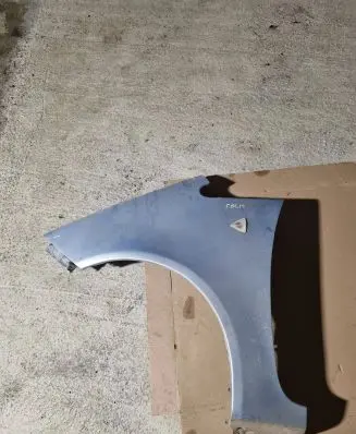 Mitsubishi Colt Fender