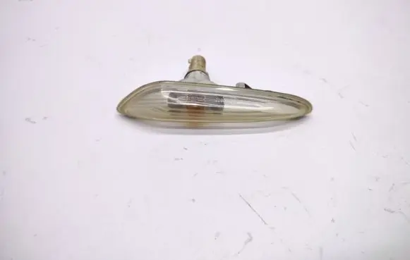 BMW 3 E46 Front fender indicator light 691137106 8382104