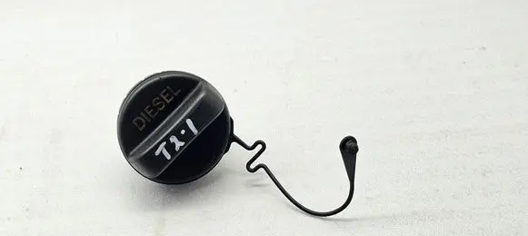 Toyota Avensis T270 Fuel tank filler cap 