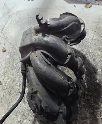 Volvo C30 Intake manifold 2S6G9424