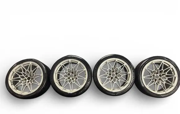 R20 alloy rim