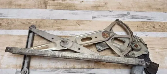Toyota Prius (NHW20) Rear door window regulator with motor 8572035140