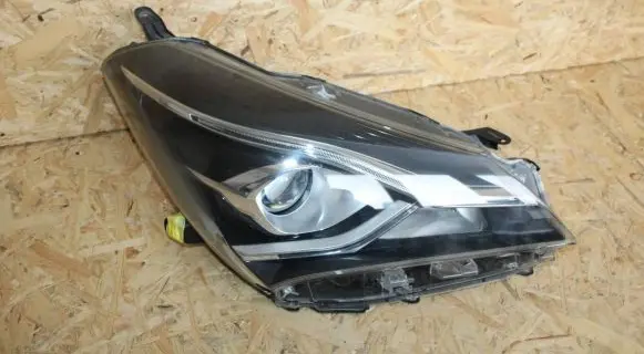 Toyota Yaris Headlight/headlamp