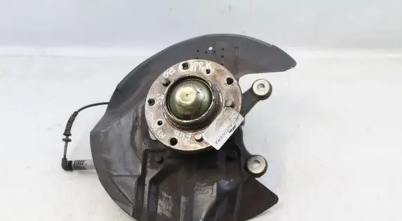 Front wheel hub