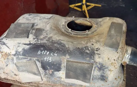Audi 100 S4 C4 Fuel tank 