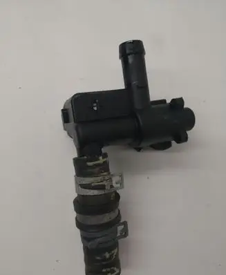 Volkswagen Touareg II Coolant heater control valve 7PP8919810
