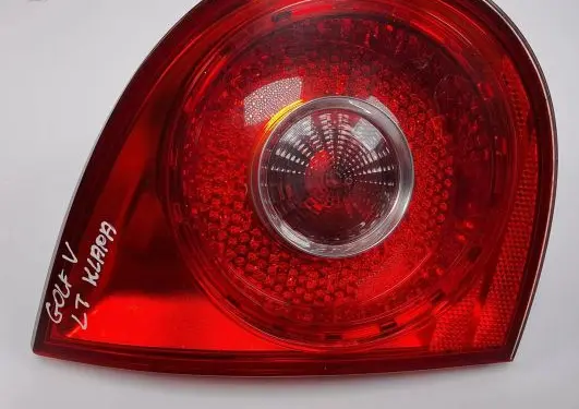 Volkswagen Golf V Rear/tail lights 1K6945107C