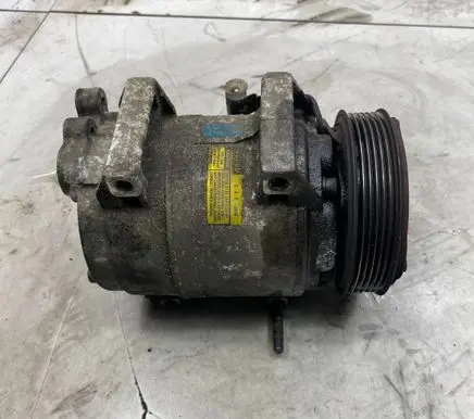 Volvo XC90 Air conditioning (A/C) compressor (pump) 8708581 1898048