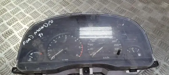 Ford Mondeo MK II Speedometer (instrument cluster) 98BP10C956DB 98BP-10C956-DB