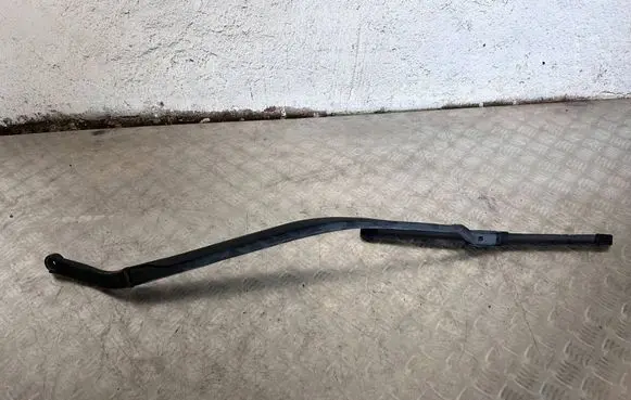Maserati Ghibli Windshield/front glass wiper blade 670001642