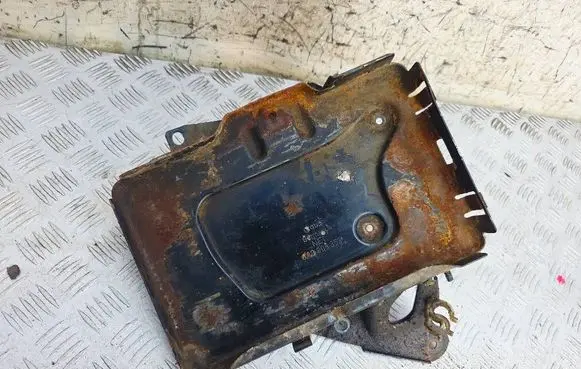 Audi Cabriolet B3 8G Battery tray 8A0809353