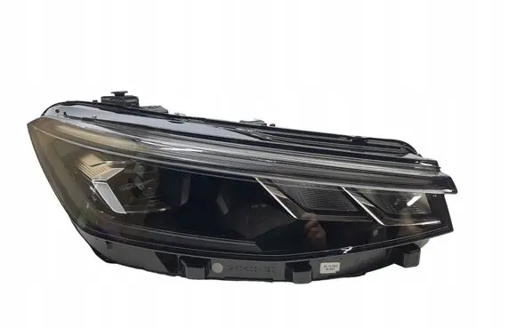 Volkswagen PASSAT B8 USA Headlight/headlamp 3J1941006