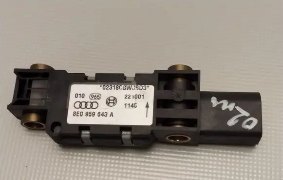 Audi A4 S4 B5 8D Airbag deployment crash/impact sensor 8E0959643A