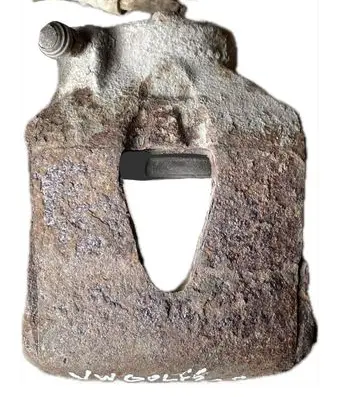 Volkswagen Golf V Front brake caliper