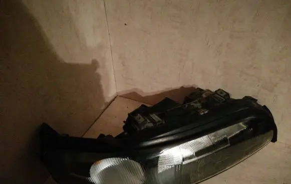 Volvo V70 Headlight/headlamp 8662922 89006877 2502A0116
