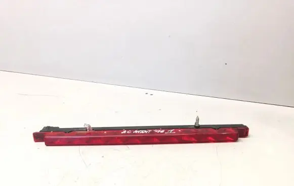 Audi A6 S6 C4 4A Third/center stoplight 8D9945097B