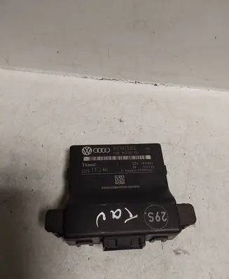 Volkswagen Touran I Gateway control module 1K0907530E 1K0907951