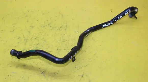 Audi A8 S8 D2 4D Engine coolant pipe/hose