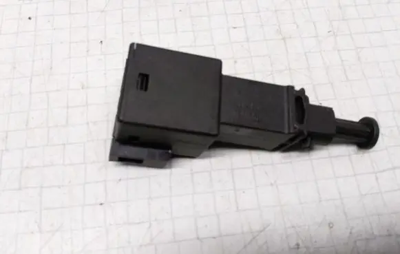 Seat Alhambra (Mk1) Brake pedal sensor switch