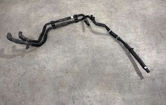 Audi e-tron Electric car engine cooling hoses/pipes 4E121609P 4KE121548M 4KE121546E