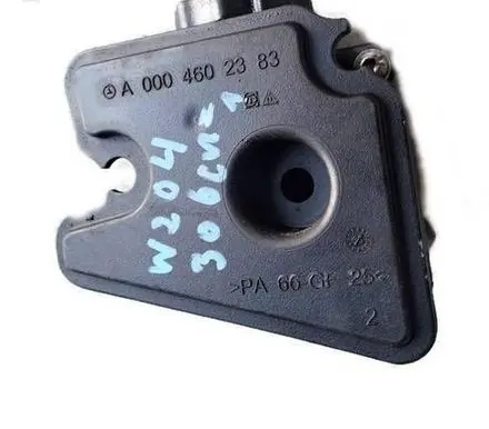 Mercedes-Benz C W204 Power steering fluid tank/reservoir A0004602383