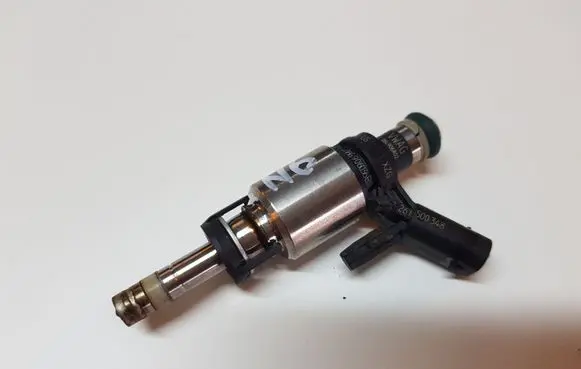 Volkswagen Tiguan Allspace Fuel injector 06G906036E