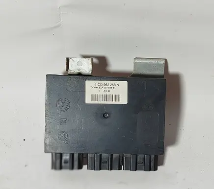 Volkswagen PASSAT B5 Comfort/convenience module 1C0962258N 5ZA00795651 5ZA00795851