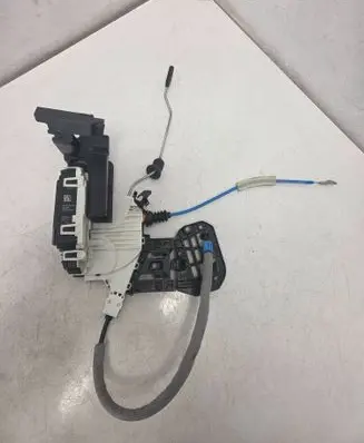 Mercedes-Benz CLA C117 X117 W117 Front door lock A0997202201 40541258 A2040085899