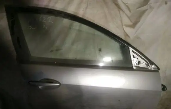 Mazda 3 II Front door pilkos