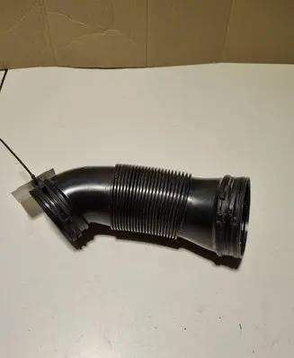 Volkswagen Jetta VII Air intake duct part 5QM129684B