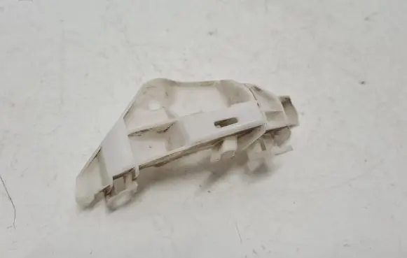 Toyota Verso-S Rear bumper mounting bracket 5256252050