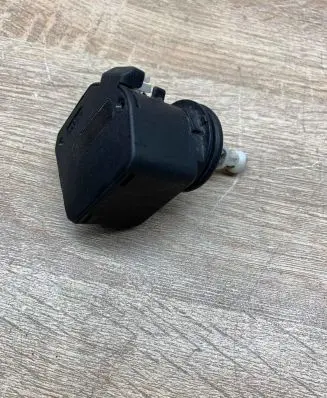 Audi A6 S6 C6 4F Headlight level adjustment motor HL0008830