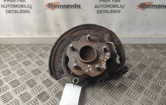 Toyota Avensis T270 Rear wheel hub spindle/knuckle