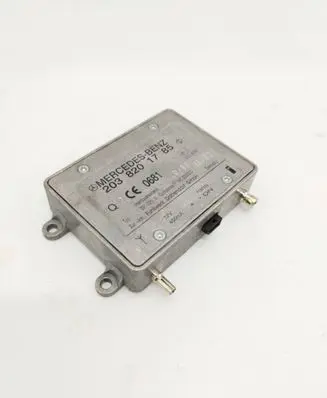 Mercedes-Benz C W203 Antenna control unit 2038201785 021498
