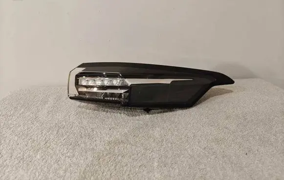 Peugeot 308 Rear/tail lights 9836299280 00277372