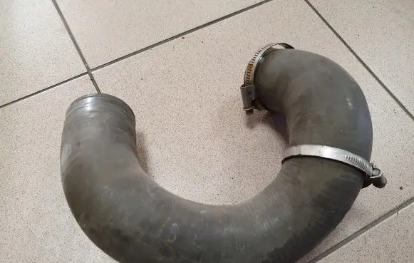 Opel Vivaro Intercooler hose/pipe