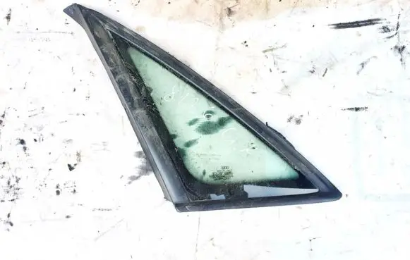 Audi A4 S4 B5 8D Rear side window