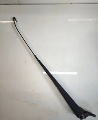 Nissan Terrano Front wiper blade arm