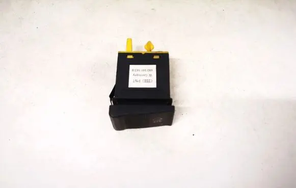 Fog light switch