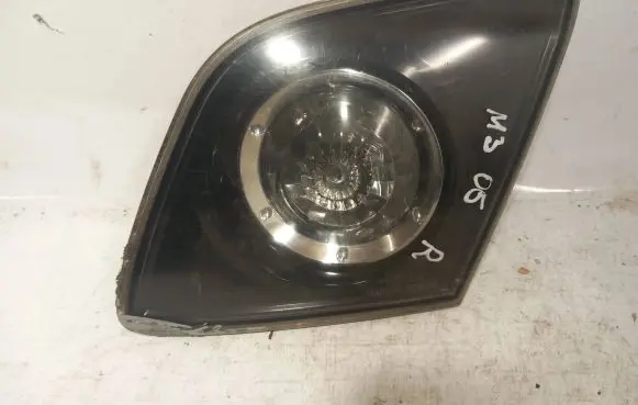 Mazda 3 I Tailgate rear/tail lights p2913