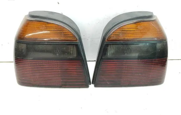 Volkswagen Golf III Rear/tail lights 1H6945111B 1H6945112B