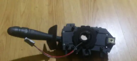 Renault Megane I Indicator stalk 7700846399f