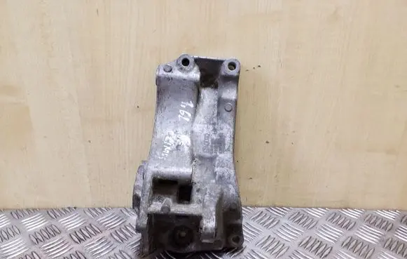 Generator/alternator bracket
