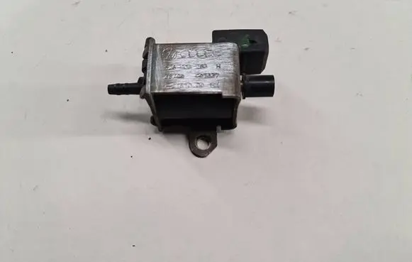 Audi A6 S6 C5 4B Turbo solenoid valve 028906283H