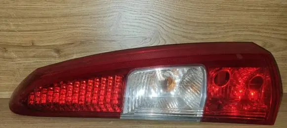 Volvo V70 Rear/tail lights