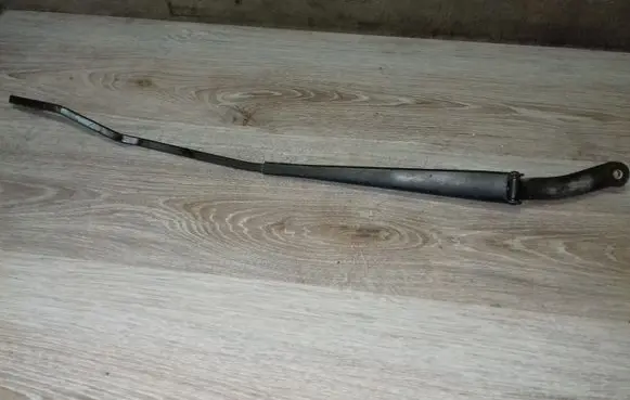 Volvo V70 Front wiper blade arm 8624246 8624269