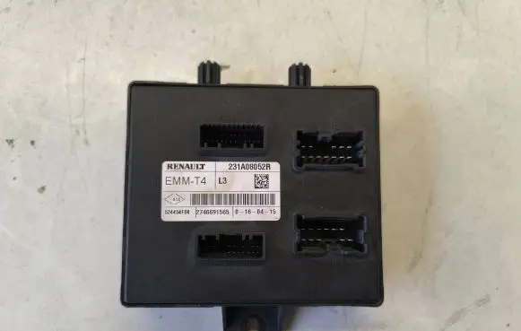 Opel Vivaro Engine control unit/module ECU 231A08052R 524454F04 2746691565