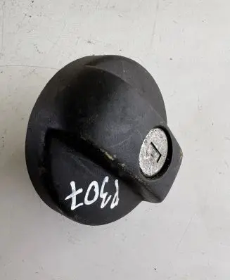 Peugeot 307 Fuel tank filler cap 